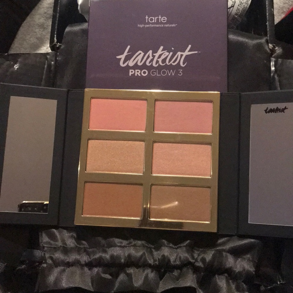 6-Shade Cheek palette